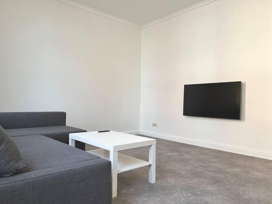 7 Betten Zentrale Lage Bahn Messe Apartment ハノーファー エクステリア 写真